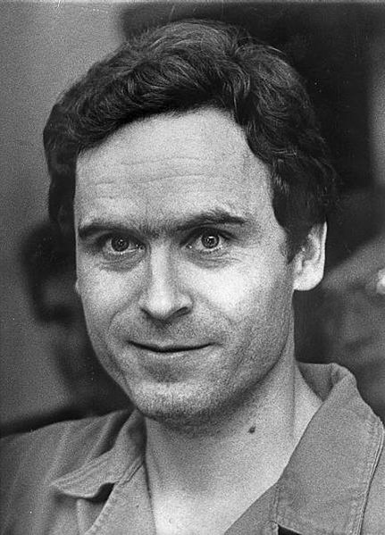 以帥聞名的美國連續殺人犯 {泰德邦迪 Ted Bundy}