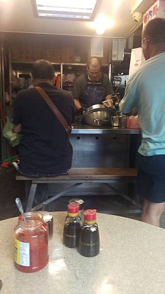 基隆必吃在地美食--超讚好吃三沙灣麵線焿--地點位置?怎麼走