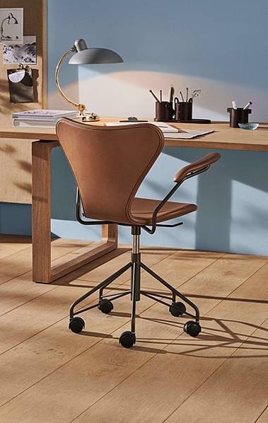 fritz hansen series 7 office chair_1