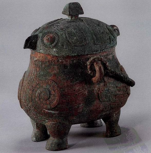 青銅卣/卣（音「友」）一種古代酒器，常見於商朝和西周時期，在