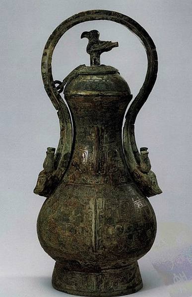 青銅卣/卣（音「友」）一種古代酒器，常見於商朝和西周時期，在