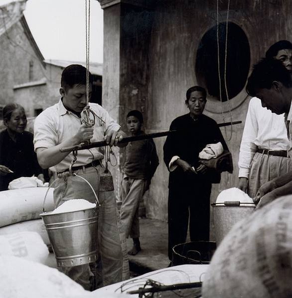 麵粉袋首次出現，是二戰後的1951-1965美援年代-美援時