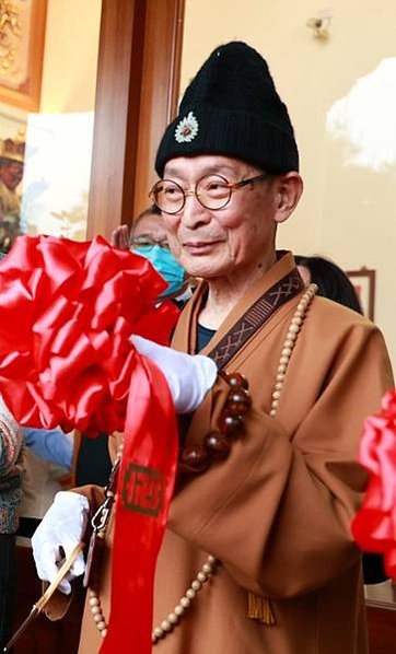 南投萬神嘉年華會-鹿谷鄉大華嚴寺的觀音菩薩、名間鄉松柏嶺受天