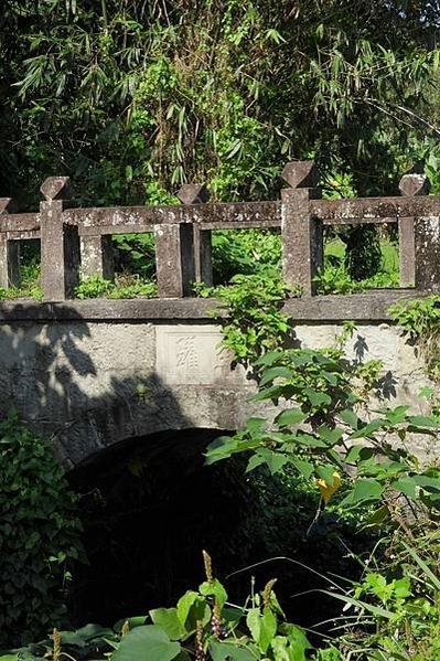 南庄鄉糯米橋小南埔崇聖宮附近-挑夫古道 又稱為「屯營古道」上