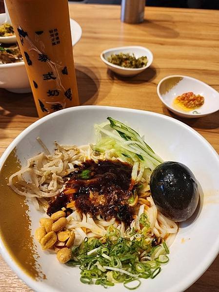 LINE_ALBUM_楊記牛肉麵~~已經完成_230427_15