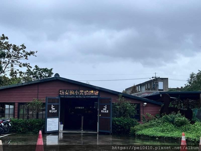 宜蘭親子景點 謝記農場 鴨寮故事館 參觀鴨鴨的家 近距離餵鴨