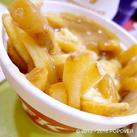 2012年第一次吃到Poutine in KFC