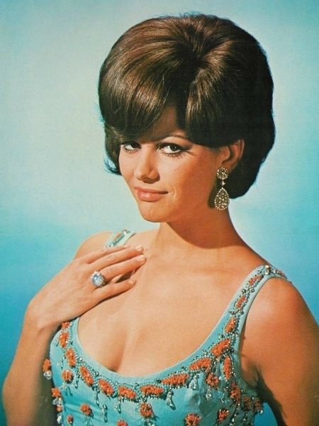 Claudia-Cardinale-504.jpg