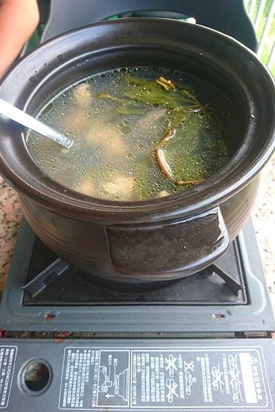 [貓空美食] 清泉山莊3人套餐，最推薦烏龍茶蛤蜊雞湯、涼筍