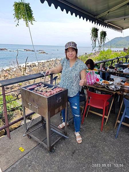 【宜蘭頭城】宜蘭靚羽咖啡館看海景烤肉喝咖啡～烏石港OA Ho