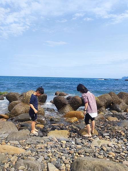 【宜蘭頭城】宜蘭靚羽咖啡館看海景烤肉喝咖啡～烏石港OA Ho