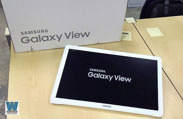 Galaxy View tablet,開箱,體驗,samsung 規格18.4吋可攜式平板台灣上市,兼具電腦,電視,App遊戲娛樂