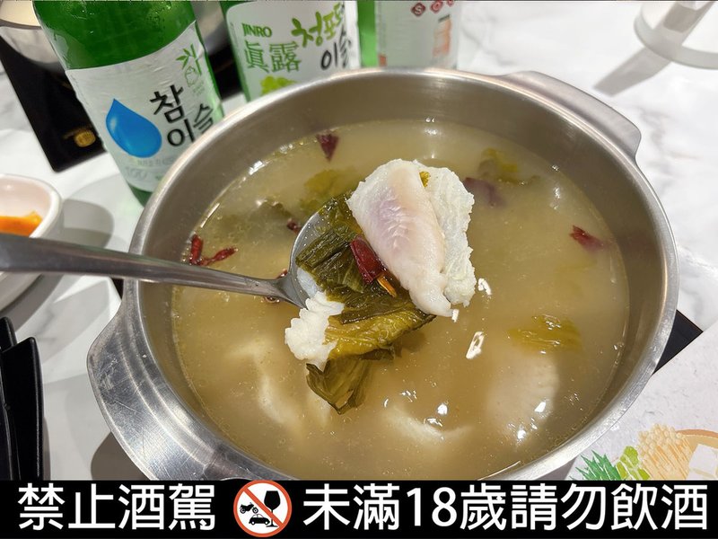 [美食] 韓哥哥石頭火鍋 ▶ 壽星送肉蛋糕 X 牛丼吃到飽 