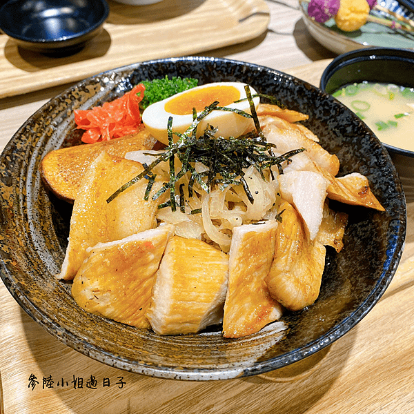 桃園藝文特區虎藏燒肉丼食所_黃金松阪豬丼