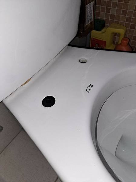 我從日本帶了免治馬桶回家 DIY安裝起來超簡易