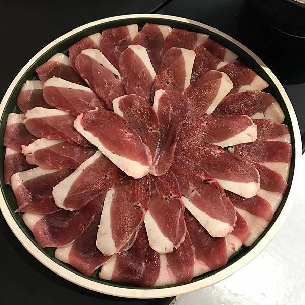 [新竹美食] 六野麻辣鴛鴦鍋物 - 鴨血豆腐冰淇淋吃到飽 當