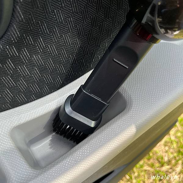 好物視角｜安伯特旋轉手持無線車用吸塵器，輕巧好收納，吸、充、