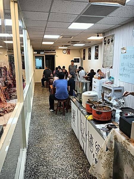 【新北_板橋】排隊美食_溫體牛肉湯_現場牛肉大體肢解秀給你看