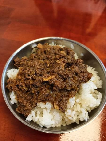 【新北_板橋】排隊美食_溫體牛肉湯_現場牛肉大體肢解秀給你看