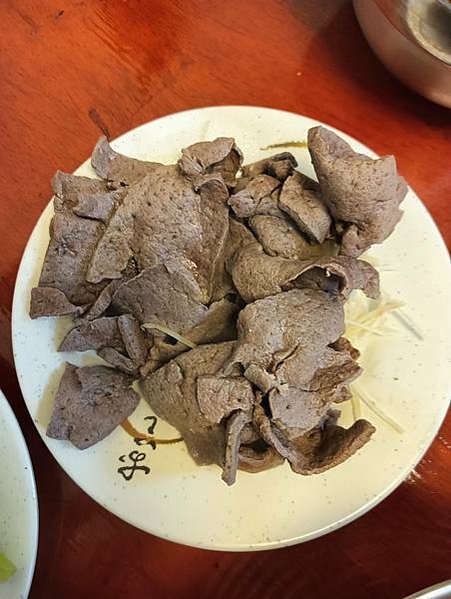【新北_板橋】排隊美食_溫體牛肉湯_現場牛肉大體肢解秀給你看