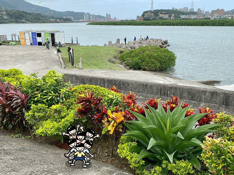 [帶小兒子騎鐵馬] 台北市河濱自行車道從美堤經社子島到大稻埕