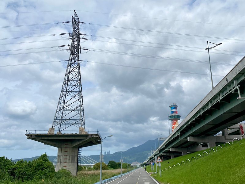 [帶小兒子騎鐵馬] 台北市河濱自行車道從美堤經社子島到大稻埕