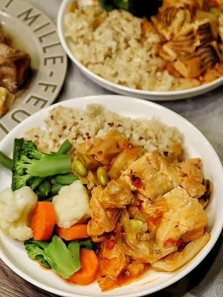 上班族、健身族的好幫手【小宅食袋】料理包輕鬆上桌！