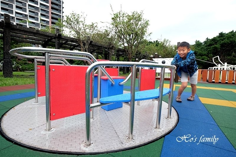 頭城運動公園兒童遊戲場12.JPG