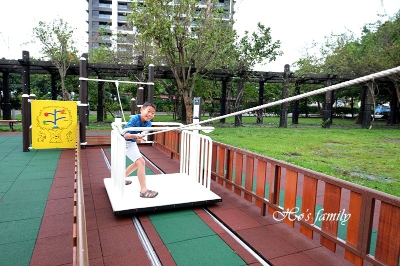 頭城運動公園兒童遊戲場27.JPG