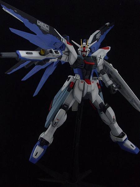 【上色完成品】MG 1/100 Freedom Gundam