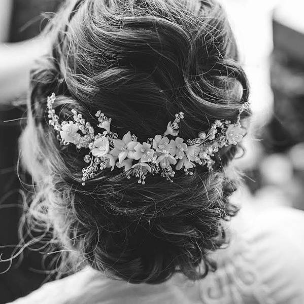 Bride-Jadana_Marion-headpiece-and-Rosella-chapel-veil-1.jpg