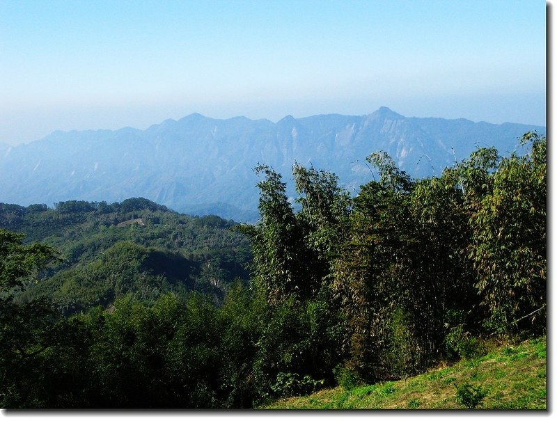 河表湖山西眺三腳南山山稜