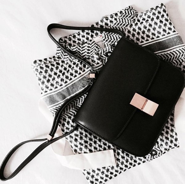 CELINE Classic Box Bag-3.jpg