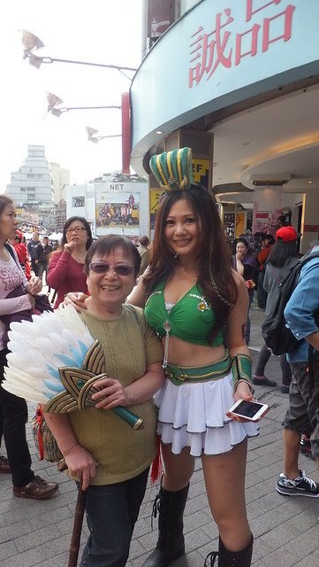 環保阿嬤與女兒喝咖啡聊是非 005