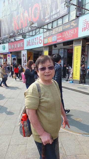 環保阿嬤與女兒喝咖啡聊是非 004