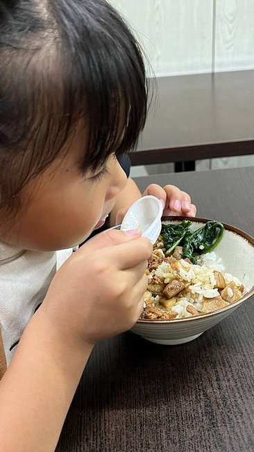 《台中美食》在地老店正統魷魚羹｜台中大雅美食推薦｜銅板美食