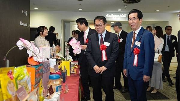 臺南市政府 黃偉哲市長、趙卿惠、葉澤山副市長、方進呈秘書長、