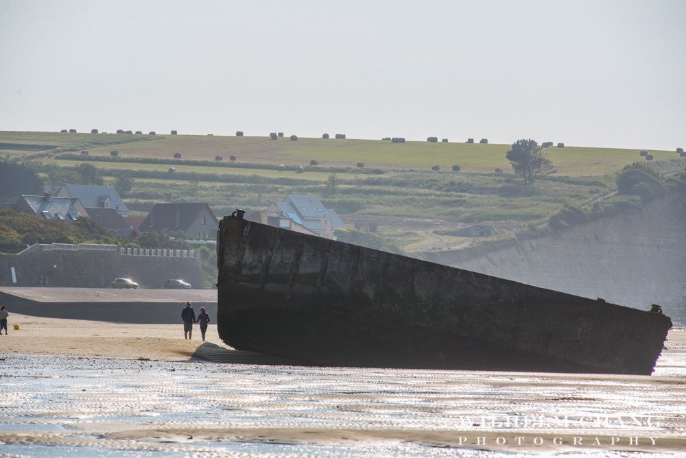 黃金海灘與桑葚人工港 Gold Beach and Mulberry Harbour