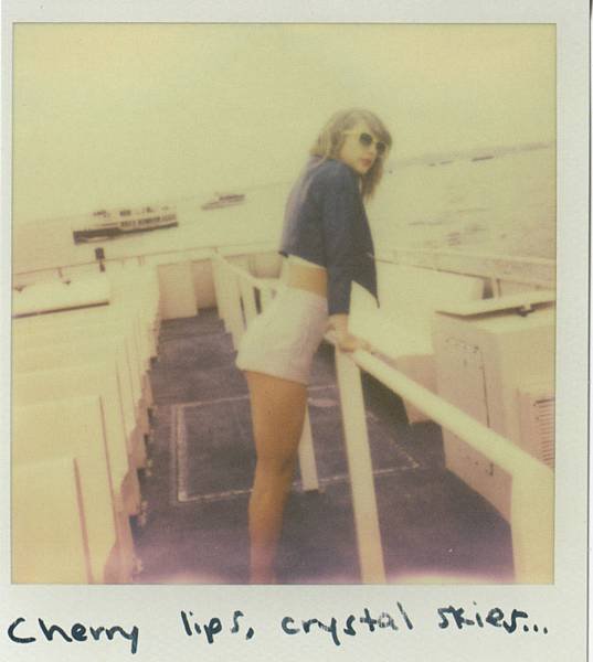 taylorswift-1989polaroid-41.jpg