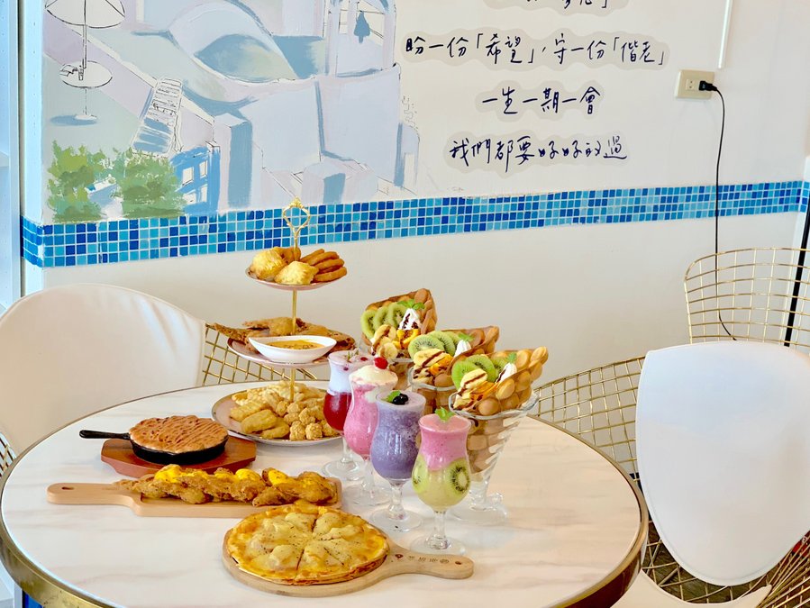 【新北三芝】夢想地圖Café海景會館│出版業跨界打造的無敵海景夢想館，賣一個美好生活願景的想像【北海岸的藏書館，猶如一本心靈雞湯】滿是正能量，彷彿置身地中海般愜意