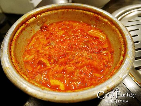 韓國首爾｜明洞｜新村食堂烤肉새마을식당，平價烤肉必推