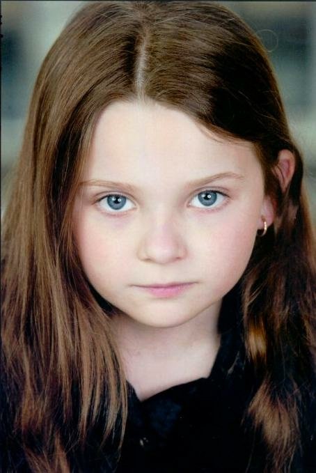 Abigail-Breslin-009.jpg