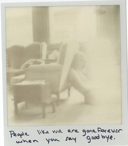 taylorswift-1989polaroid-37.jpg