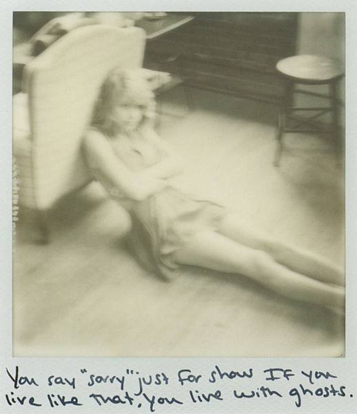 taylorswift-1989polaroid-57.jpg