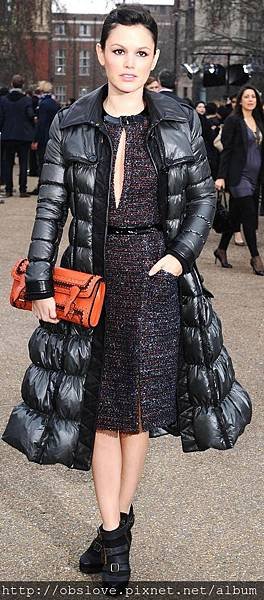 Rachel_Bilson_Burberry_Prorsum_LFW