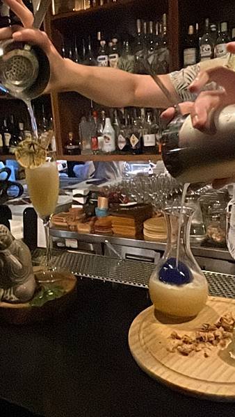 離城．放感情｜捷運六張犁站 隱身巷弄中老宅風格餐酒館．精緻餐