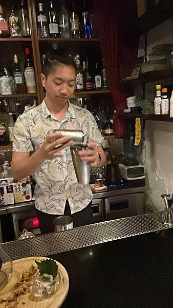 離城．放感情｜捷運六張犁站 隱身巷弄中老宅風格餐酒館．精緻餐