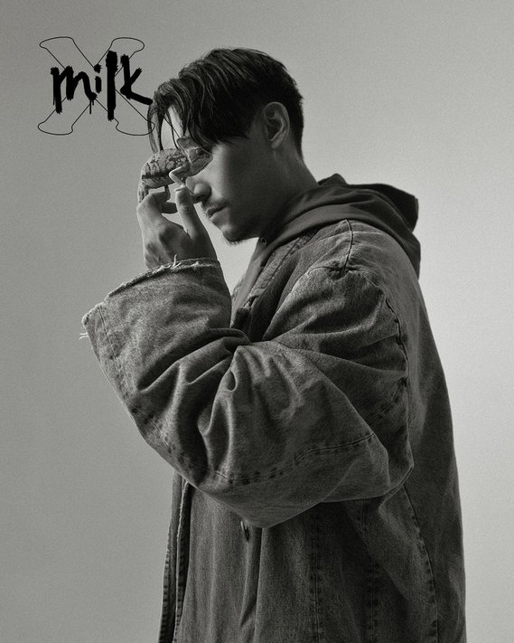 20211008 MilkX taiwan 十月號 封面人物 獨家專訪 張震 johnny by hc group 11.jpeg