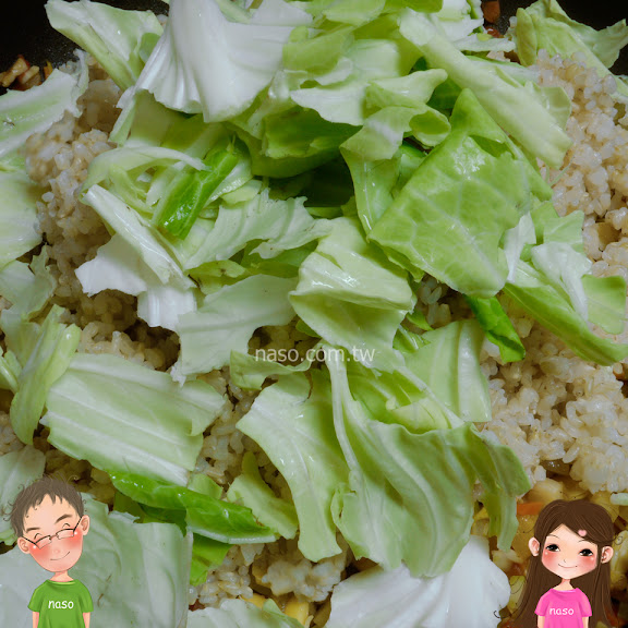 naso食譜-全家最愛吃的「簡易蕃茄糙米燉飯」