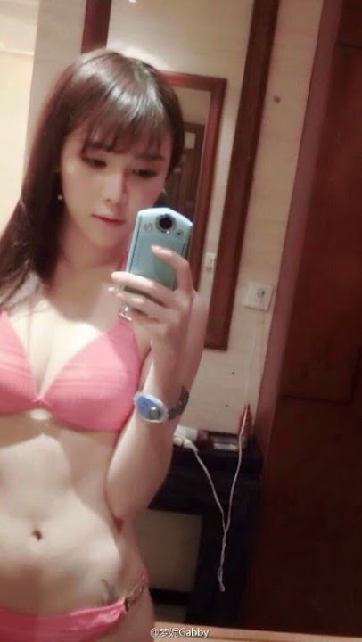 北舞校花梦妮Gabby性感写真 半小時狂飲6斤白酒輕鬆比YA 夢妮Gabby三圍 個人資料 微薄